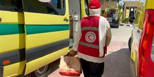 الهلال الأحمر يستقبل الدفعة الـ75 من مرضى غزة بمعبر رفح - النيل نيوز