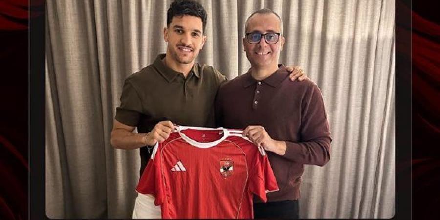 منصف بقرار: سعيد بالانضمام للأهلي.. ومتحمس لبداية المشوار مع الفريق