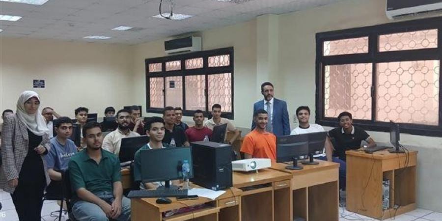 منح تدريبية في الذكاء الاصطناعي وأمن الشبكات والحوسبة للمتفوقين بكلية الحاسبات والذكاء الاصطناعي في جامعة الأزهر - النيل نيوز