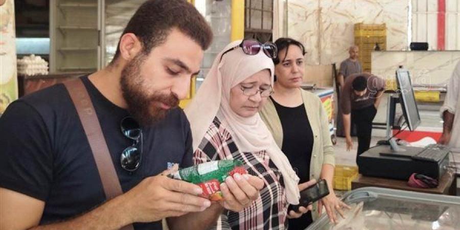 تشميع معمل مخللات وضبط دواجن منتهية الصلاحية في حملة مفاجئة بأسوان (صور) - النيل نيوز