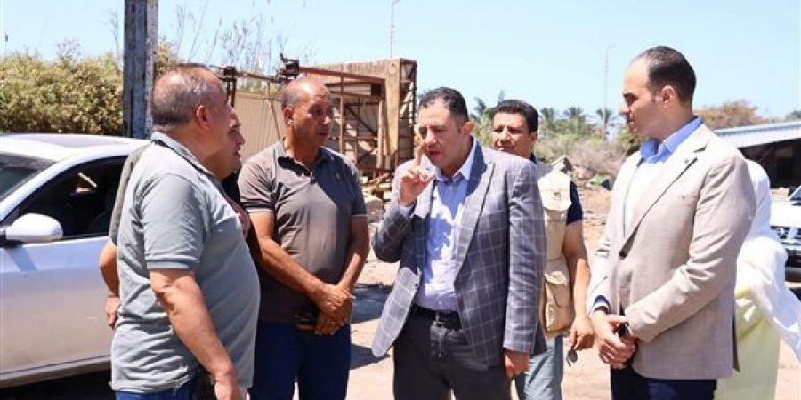 لتجريد الموقع وإعادة الانضباط، محافظ دمياط يقود جولة حاسمة لإخلاء موقع القمامة برأس البر - النيل نيوز